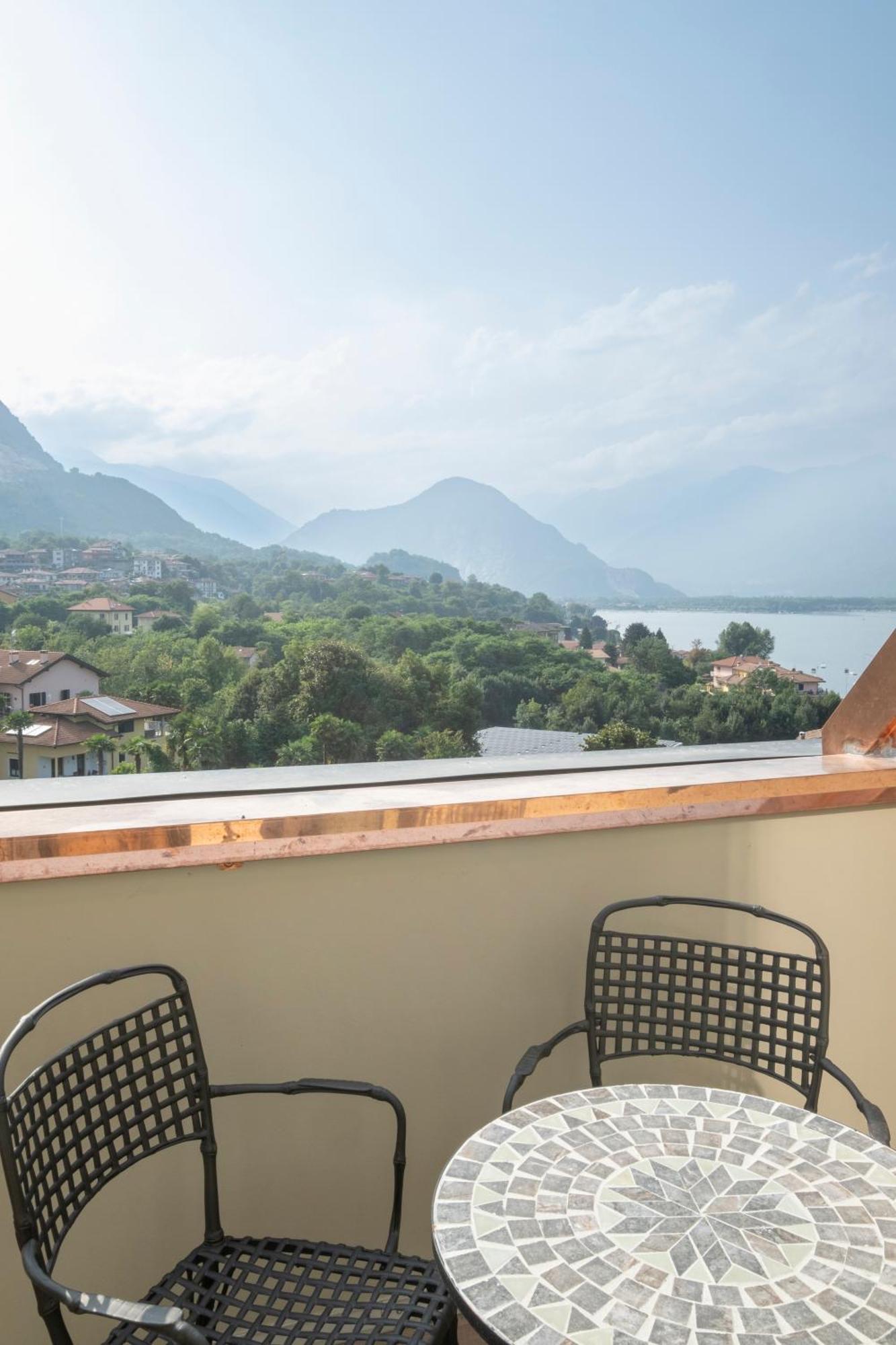 Residence Carl&Do Baveno Exteriör bild