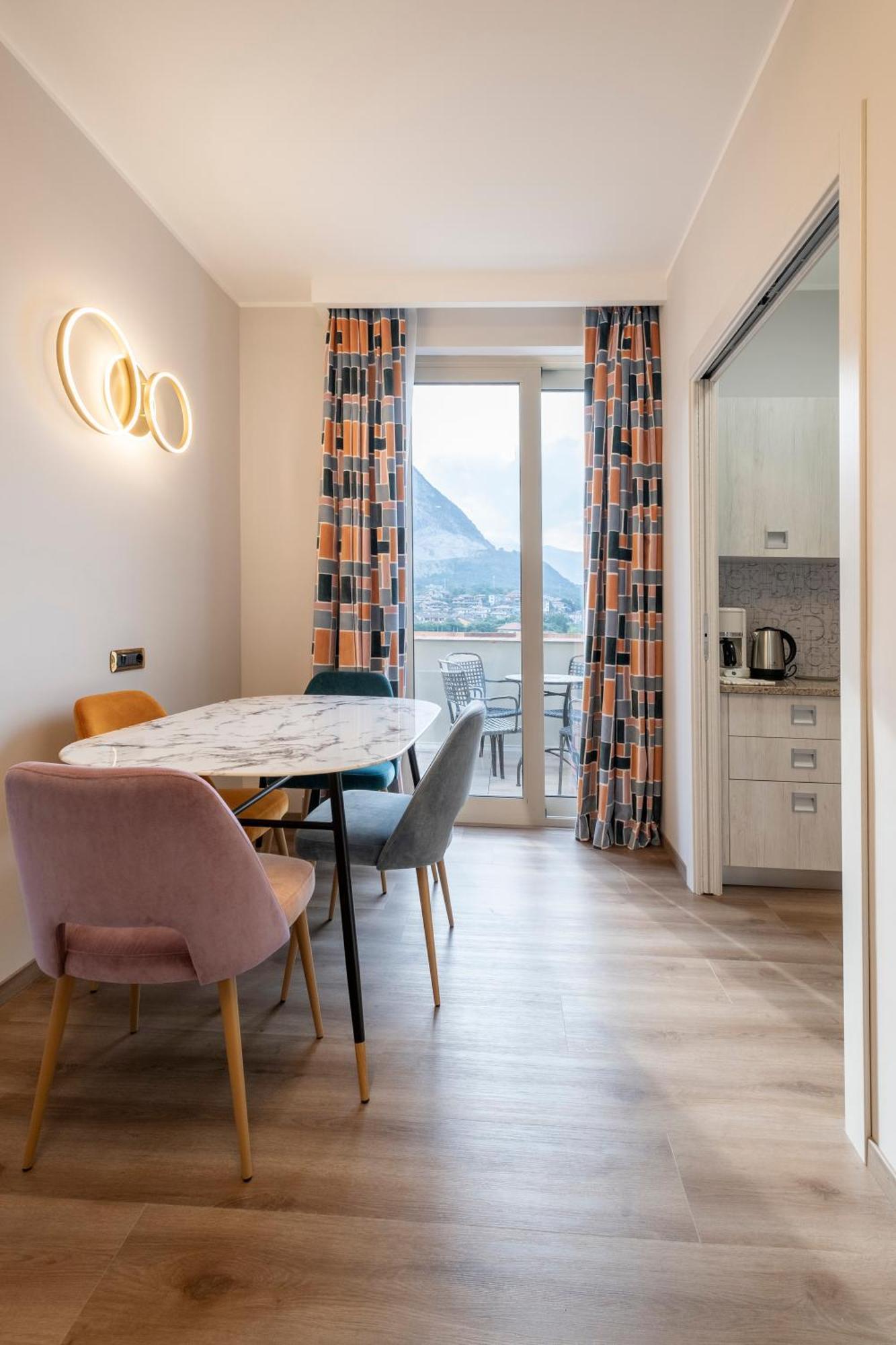 Residence Carl&Do Baveno Exteriör bild