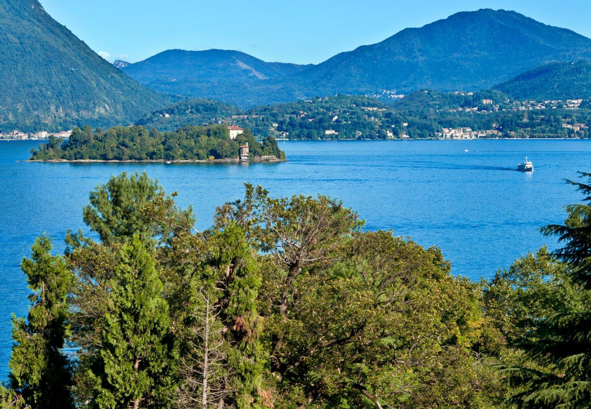 Residence Carl&Do Baveno Exteriör bild